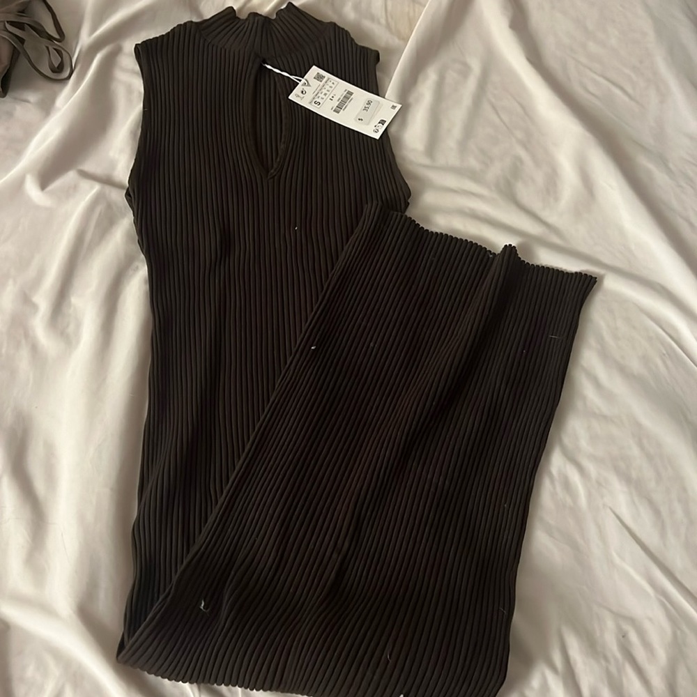 Open cut knitted mock neck dress
